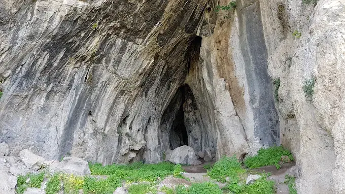 Girmeler Mağarası